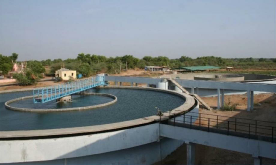 Waste water management plant